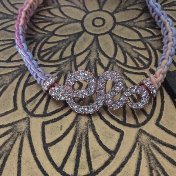 Vince Camuto Crystal Snake Macramé Bracelet NWT - Picture 2 of 5